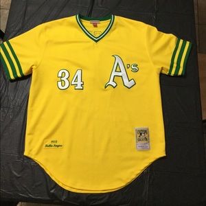 rollie fingers jersey